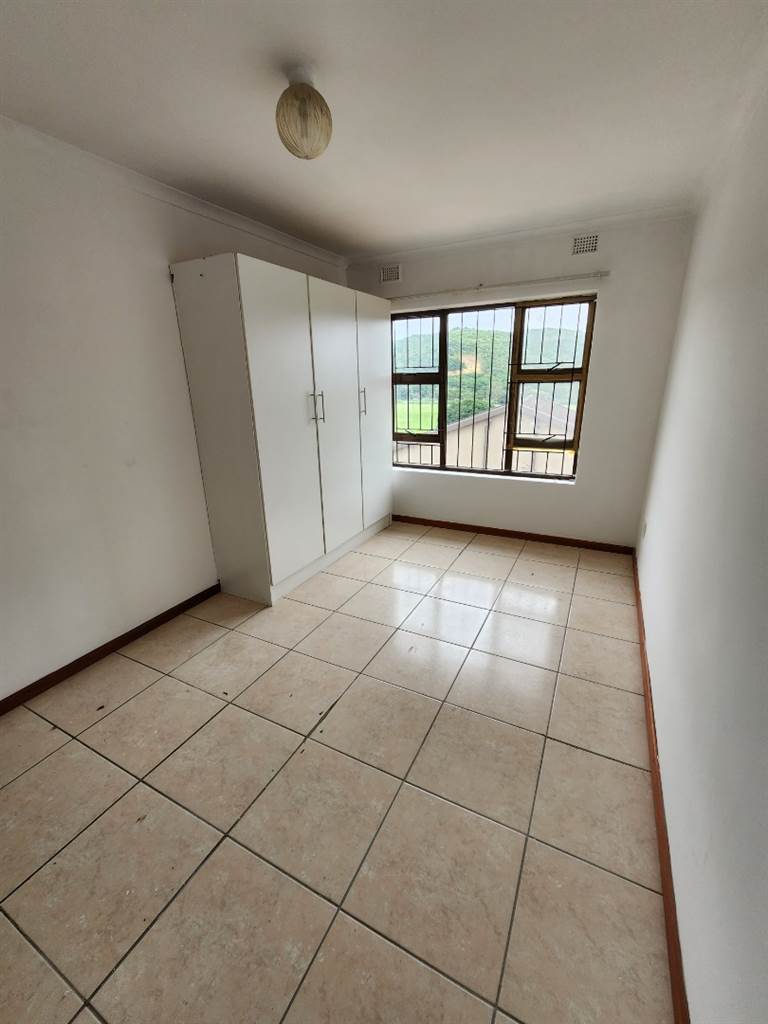 3 Bed Apartment in Reservoir Hills photo number 11