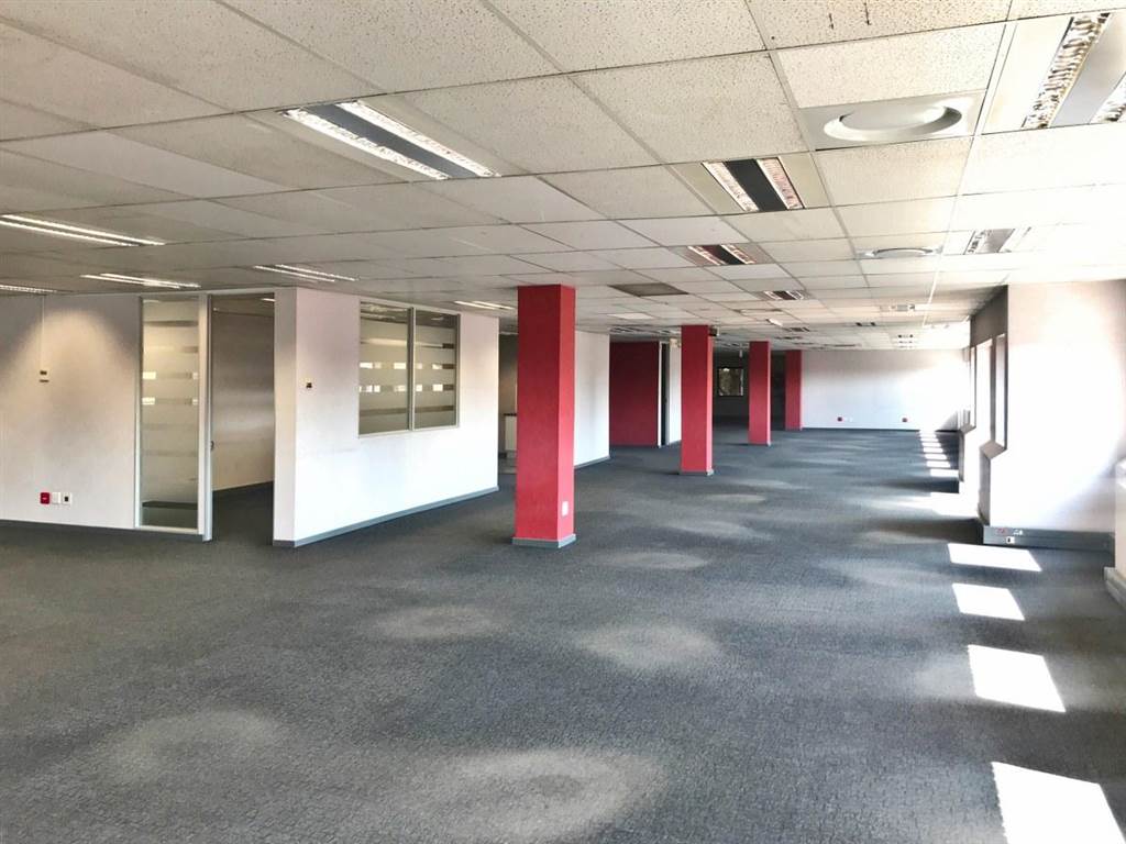 1353  m² Office Space in Bedfordview photo number 13