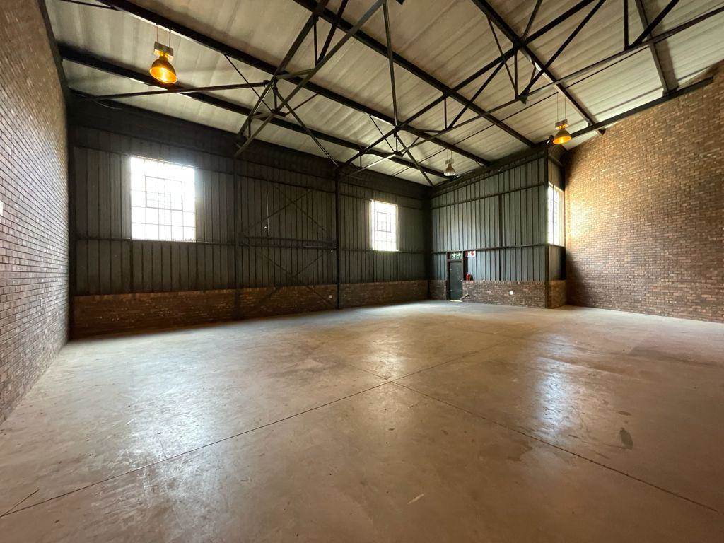 298  m² Industrial space in Olivedale photo number 4