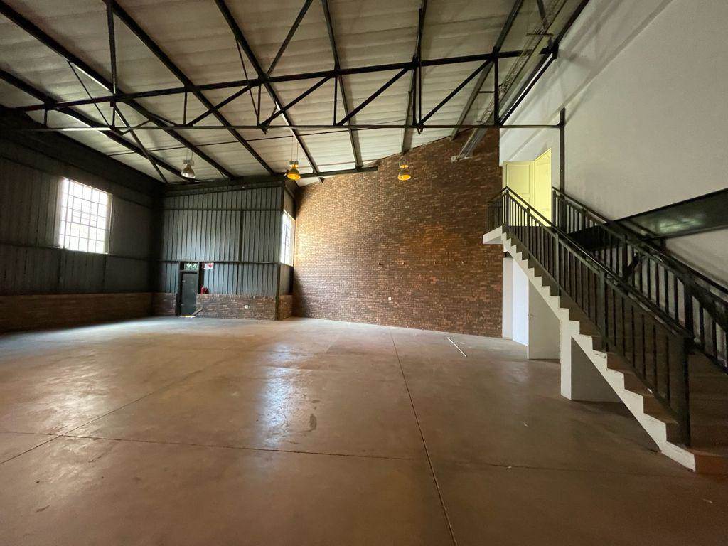 298  m² Industrial space in Olivedale photo number 3