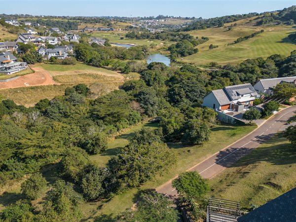 1096 m² Land available in Cotswold Downs Estate