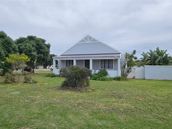 4 Bedroom House 4 Bedroom House