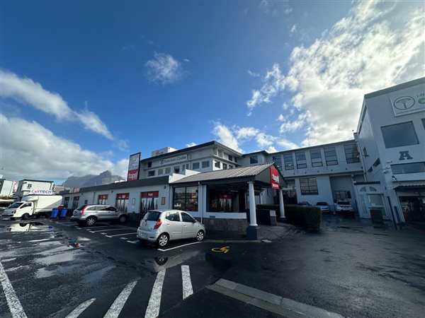 397 m² Commercial space 397 m² Commercial space