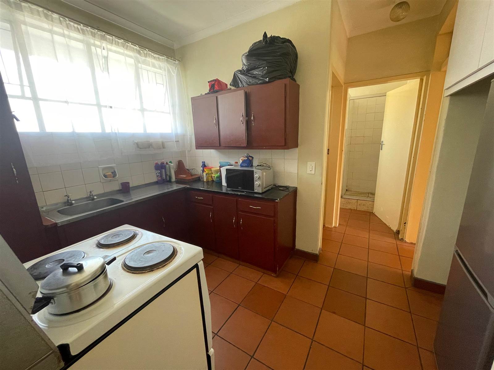 1 Bed Townhouse in Barry Hertzog Park photo number 11