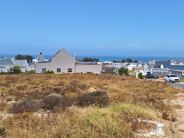 617 m² Land available in St Helena Bay