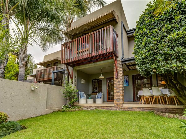 3 Bedroom Townhouse 3 Bedroom Townhouse