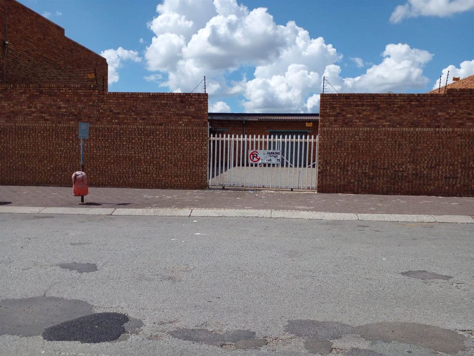 1992  m² Commercial space in Secunda photo number 11