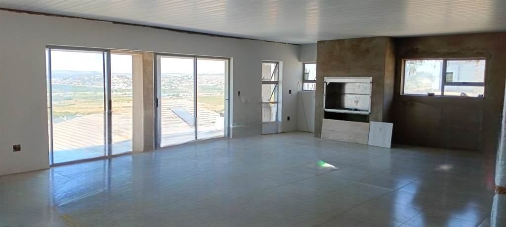 4 Bed House in Monte Christo photo number 3