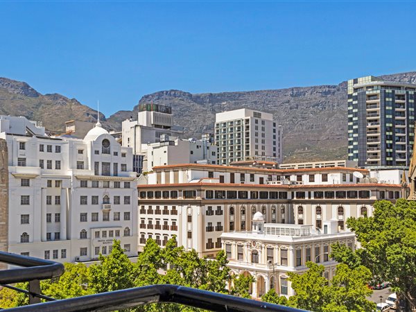 1 Bed Apartment in Cape Town City Bowl