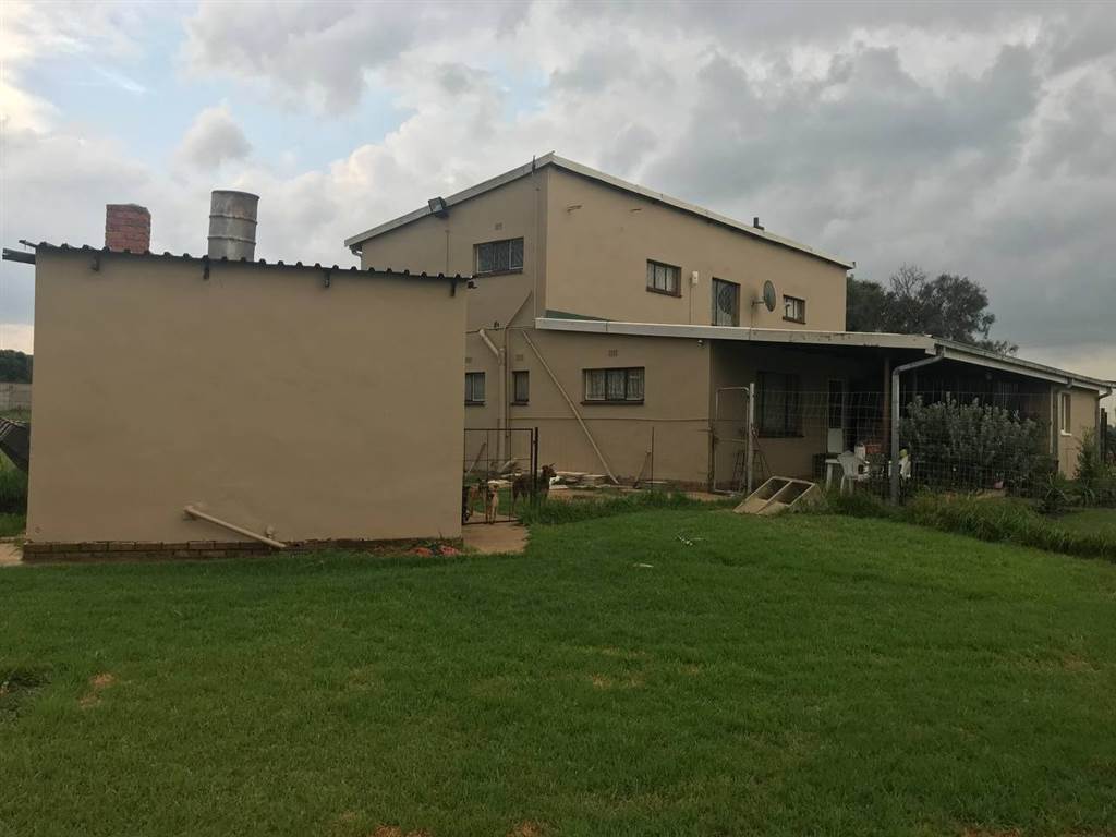 3.2 ha Farm in Droogefontein photo number 14