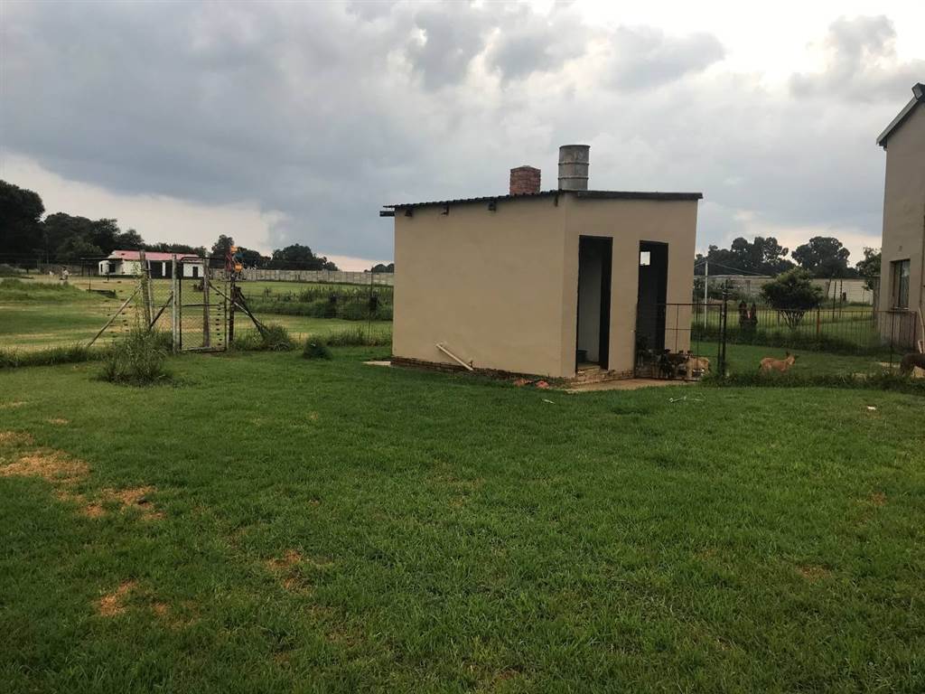 3.2 ha Farm in Droogefontein photo number 15