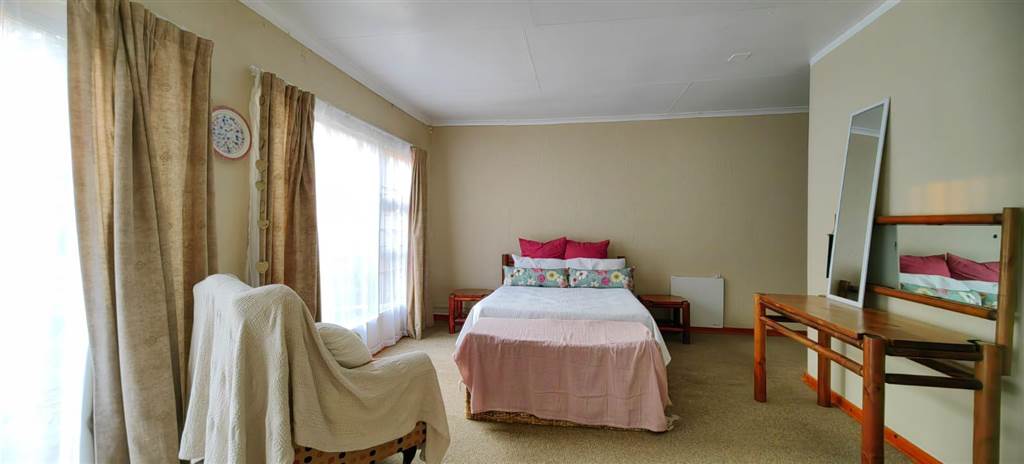 5 Bed House in Trichardt photo number 13