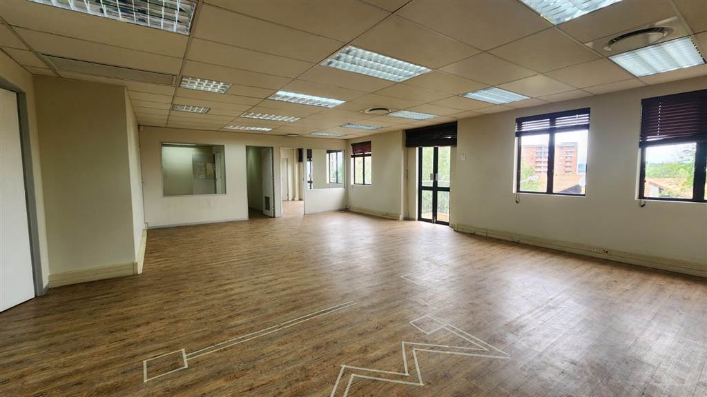 620  m² Commercial space in Die Hoewes photo number 22