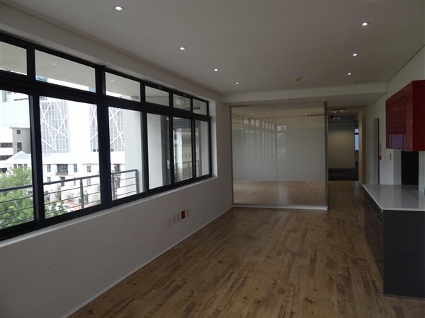 323  m² Commercial space in Cape Town City Centre