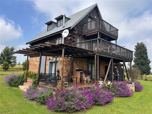 13.7 ha Smallholding 13.7 ha Smallholding