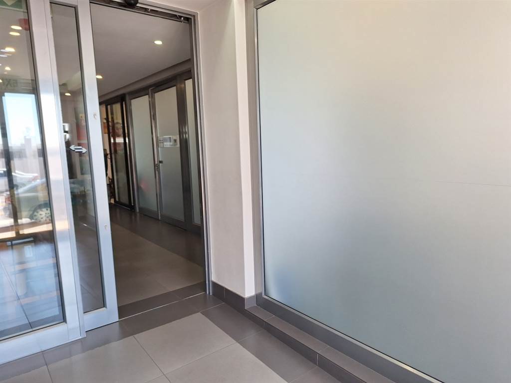20  m² Commercial space in Eastcliff photo number 5