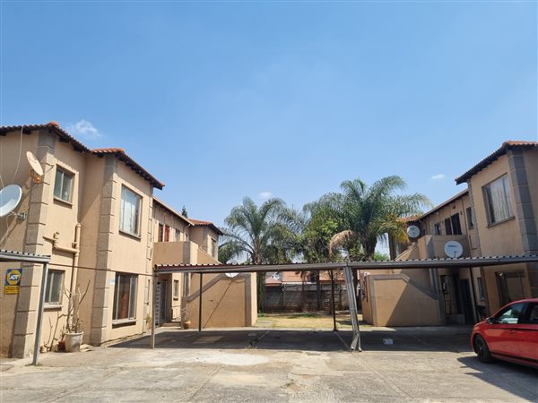 3 Bedroom Flat 3 Bedroom Flat