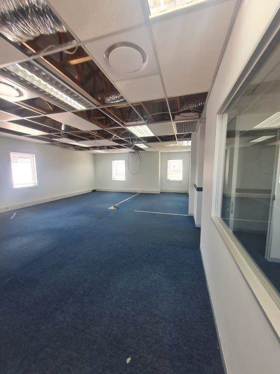 280  m² Office Space in Centurion CBD photo number 16
