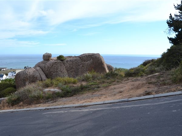892 m² Land available in St Helena Bay photo number 4