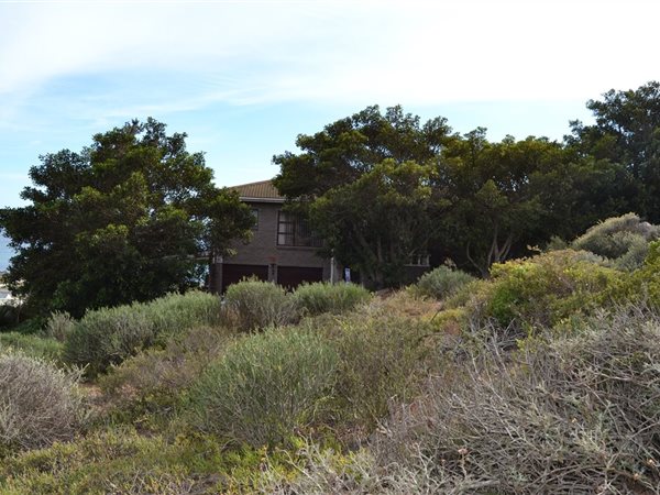 892 m² Land available in St Helena Bay photo number 12