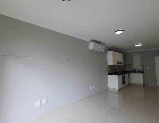2 Bed Apartment in Umhlanga Ridge New Town Centre photo number 5
