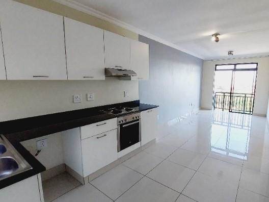 2 Bed Apartment in Umhlanga Ridge New Town Centre photo number 3