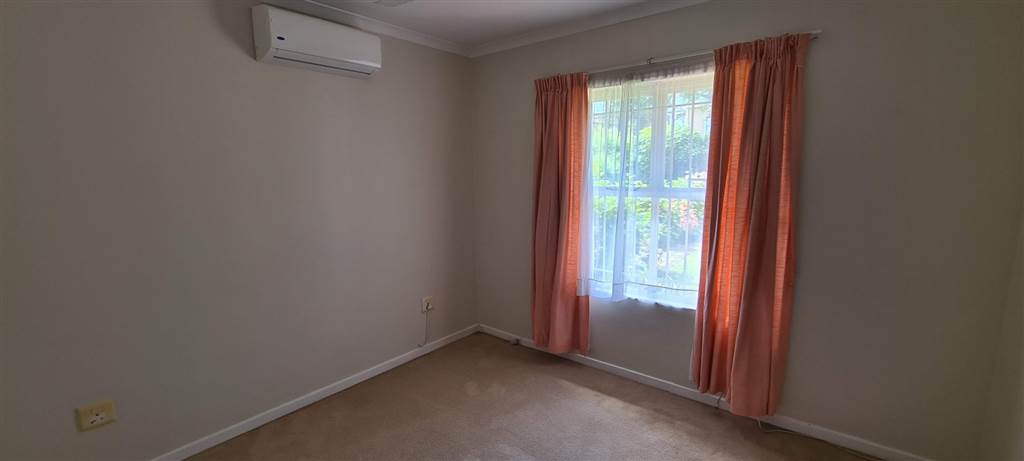 2 Bed Apartment in Umgeni Park photo number 14