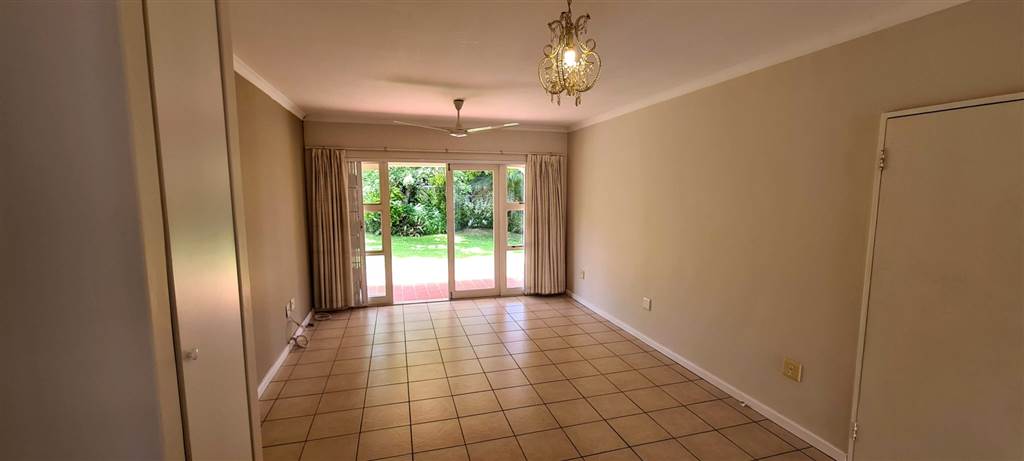 2 Bed Apartment in Umgeni Park photo number 11