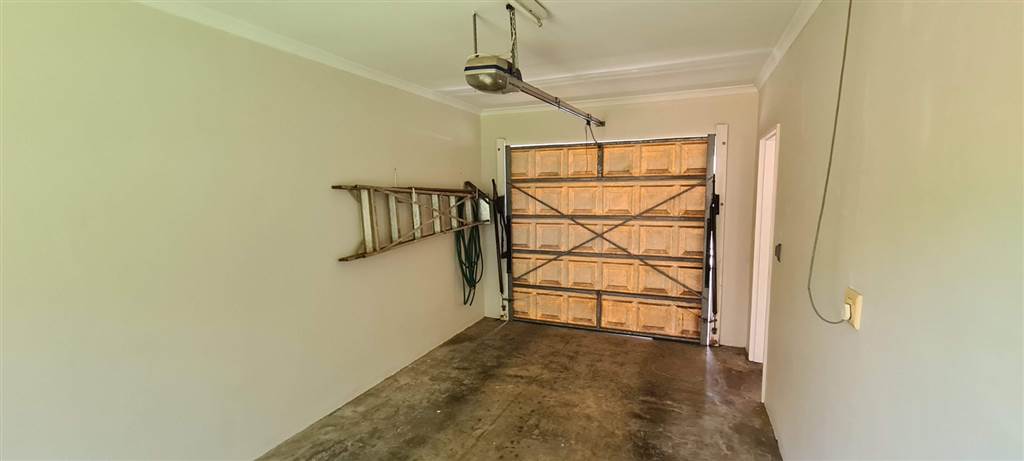 2 Bed Apartment in Umgeni Park photo number 18