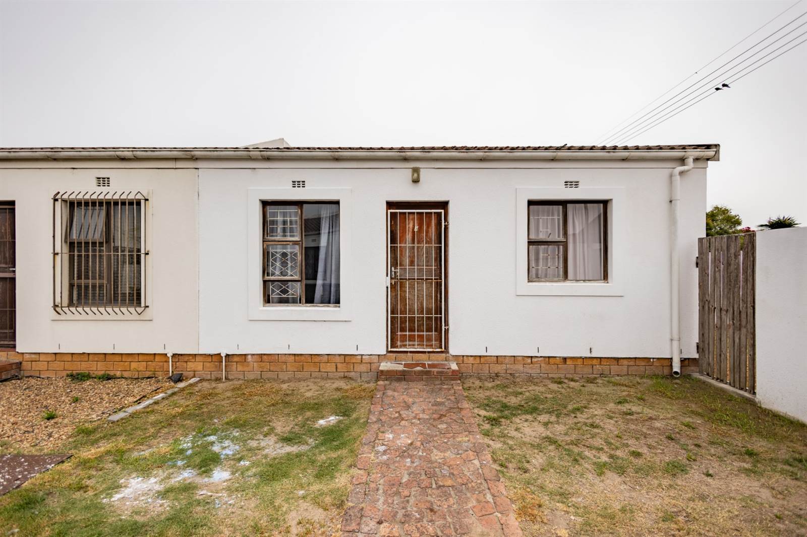 1 Bed Townhouse in Parow Valley photo number 2
