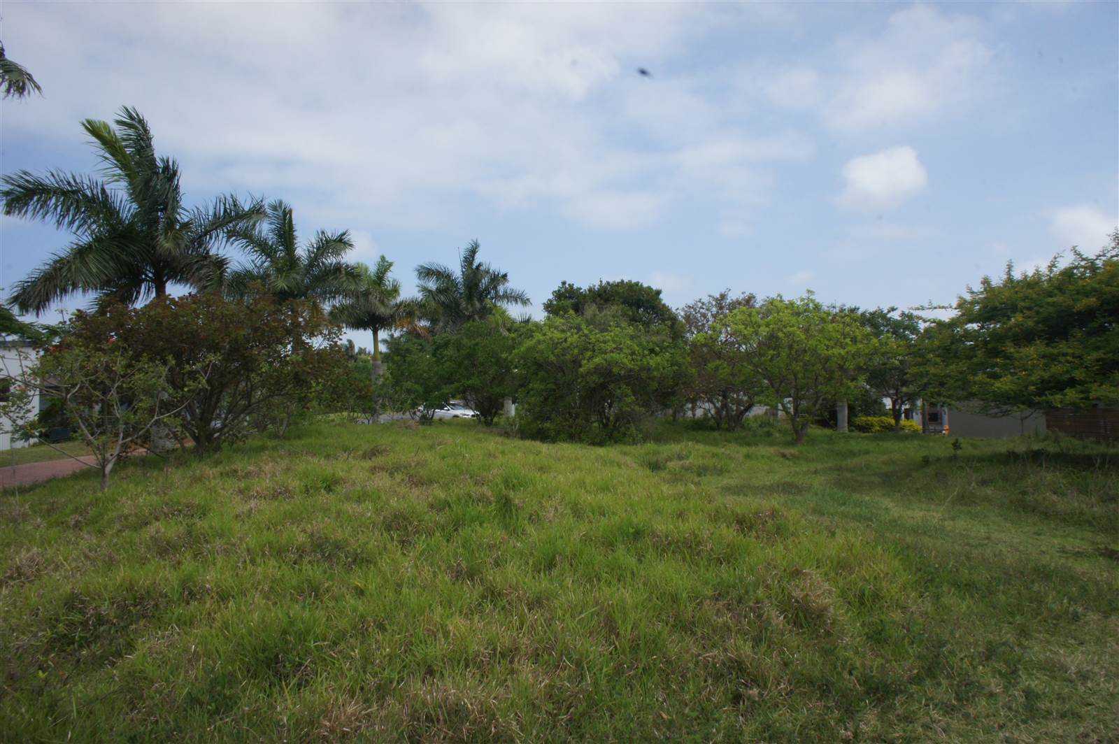 994 m² Land available in Palm Lakes Estate photo number 2