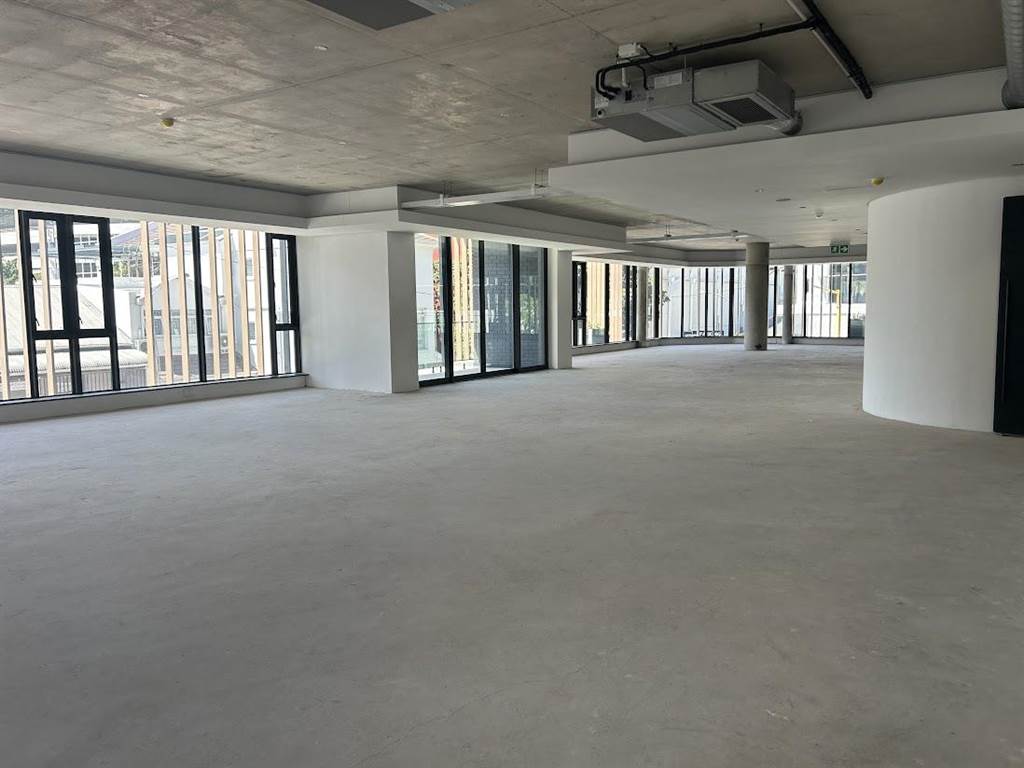 881  m² Office Space in Claremont photo number 5