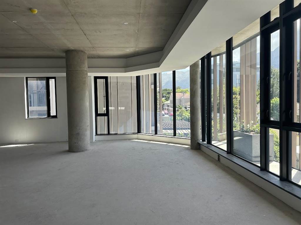 881  m² Office Space in Claremont photo number 8
