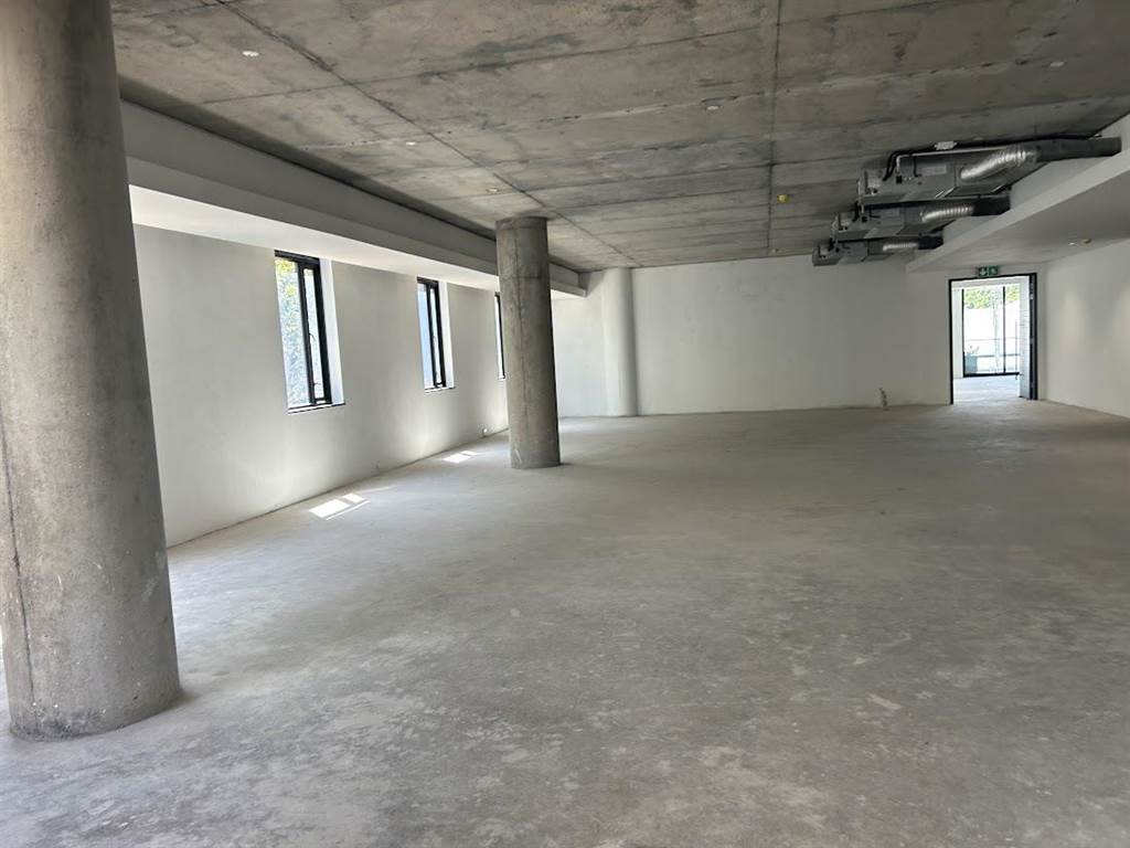 881  m² Office Space in Claremont photo number 16