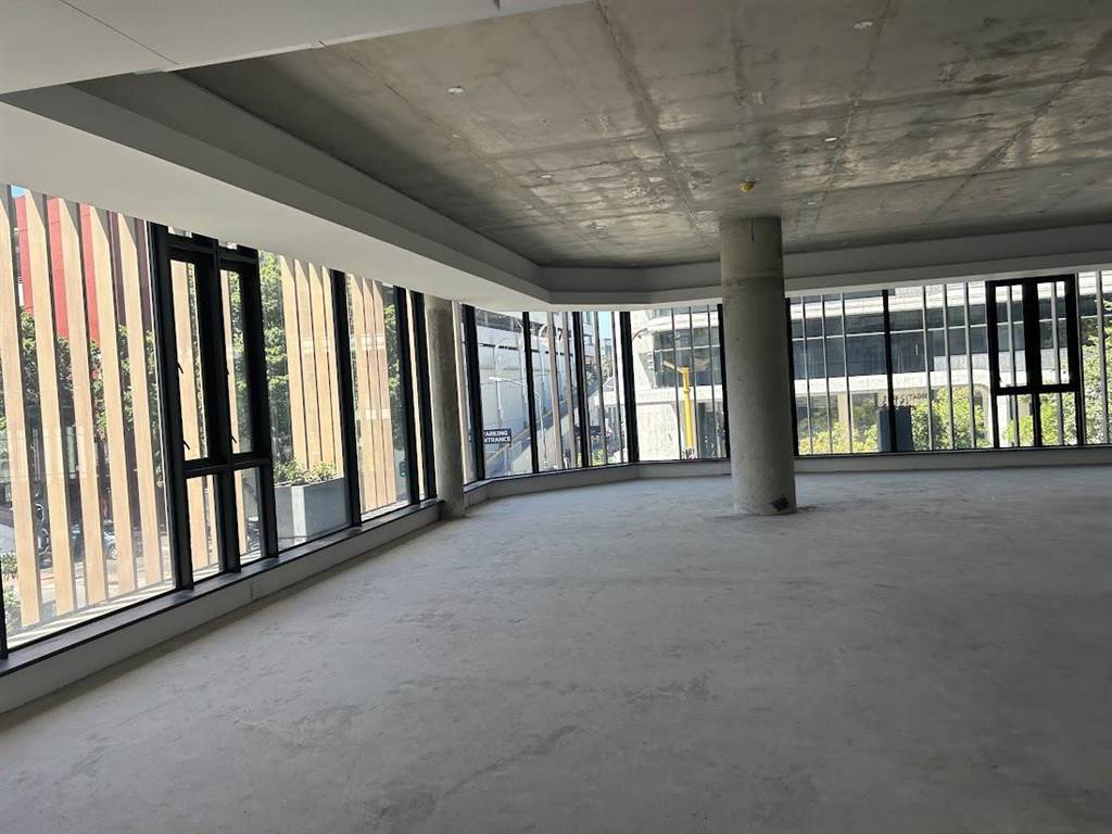 881  m² Office Space in Claremont photo number 11