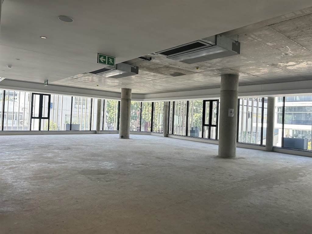 881  m² Office Space in Claremont photo number 18