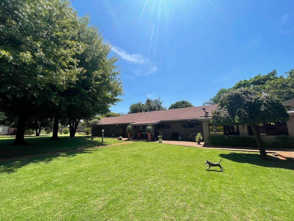 2886  m² Commercial space in Waterkloof photo number 7