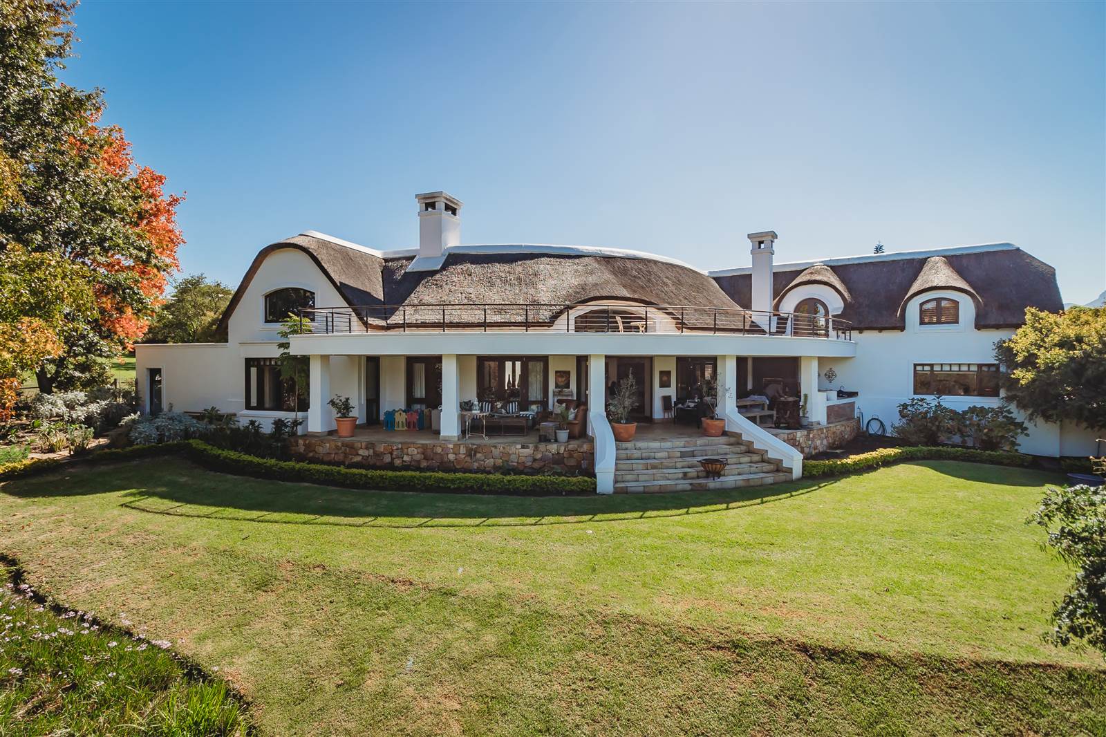 4 Bed House in Fancourt photo number 2