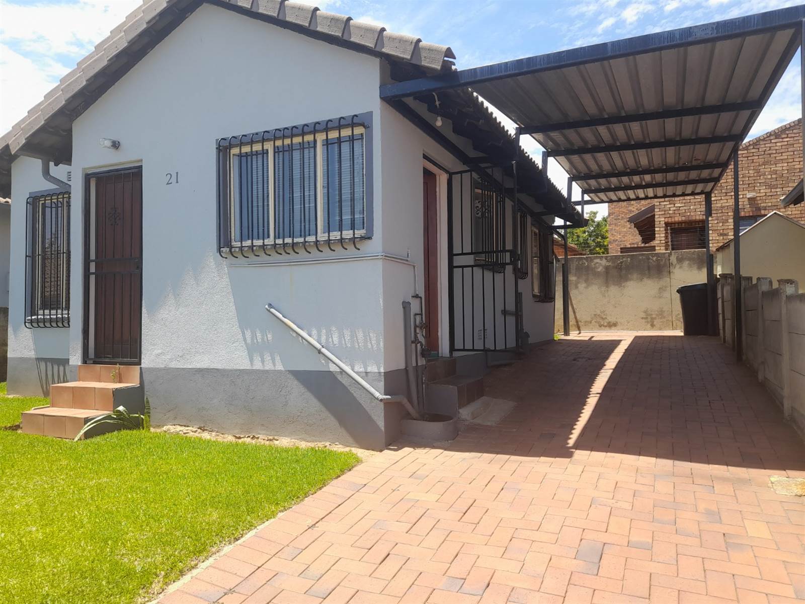 2 Bed Townhouse in Naturena photo number 1