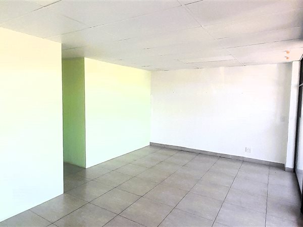 75  m² Commercial space