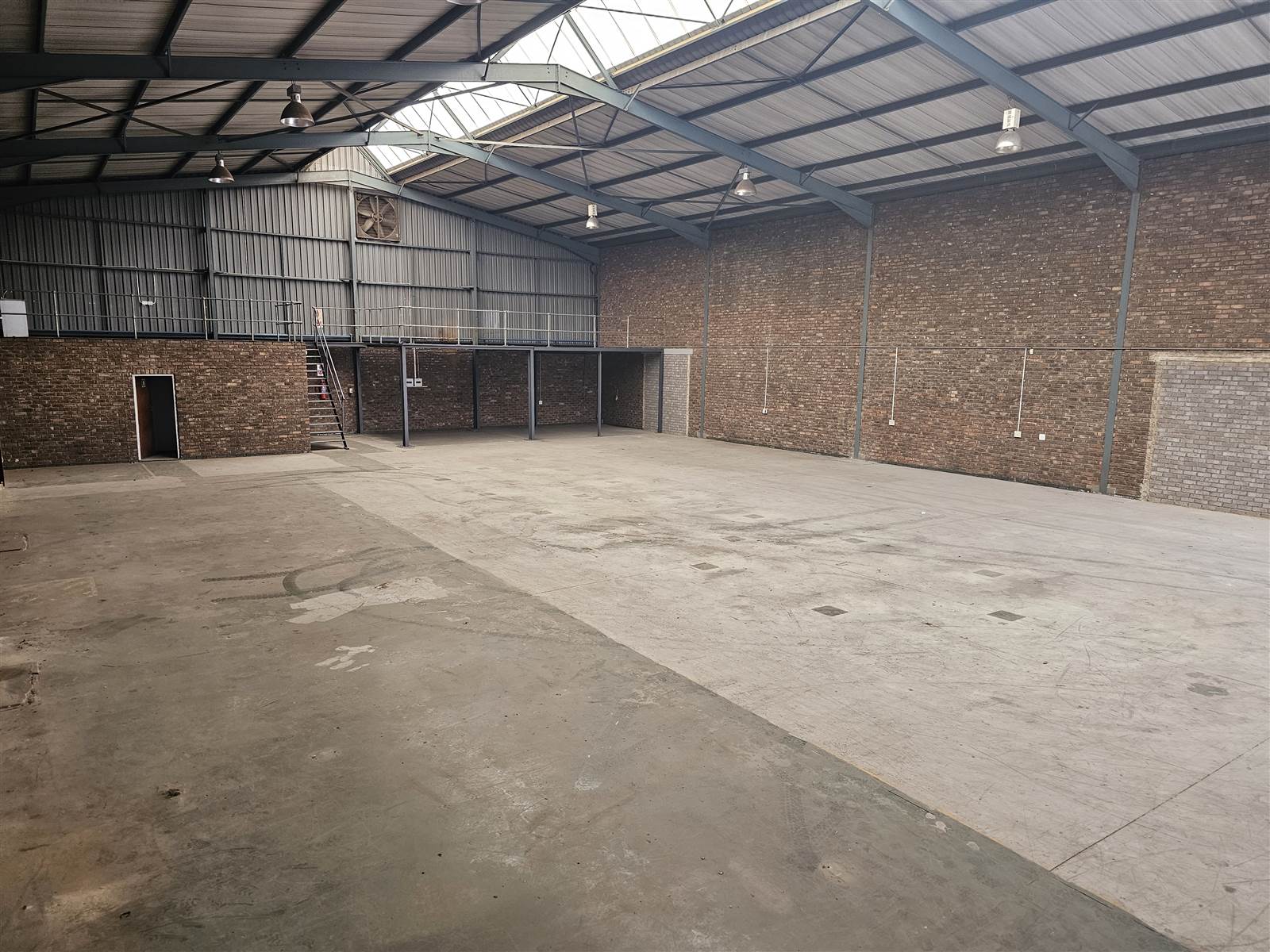 850  m² Industrial space in Wadeville photo number 4