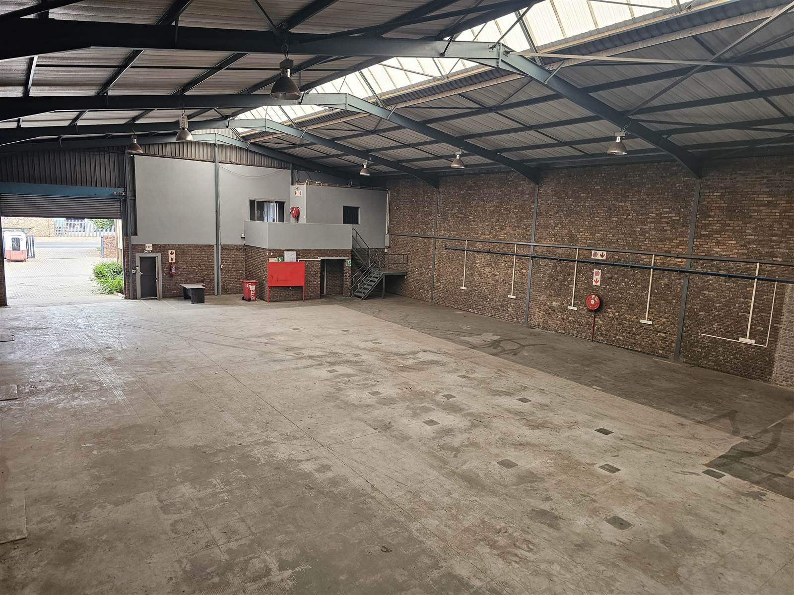 850  m² Industrial space in Wadeville photo number 9