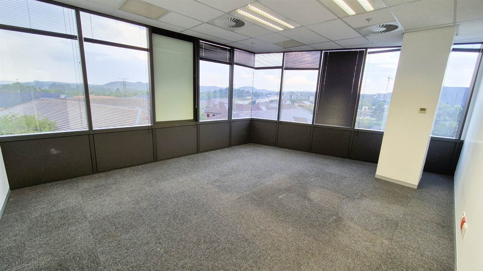 3667  m² Office Space in Menlyn photo number 16