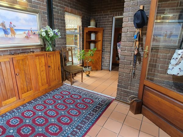4 Bedroom House 4 Bedroom House