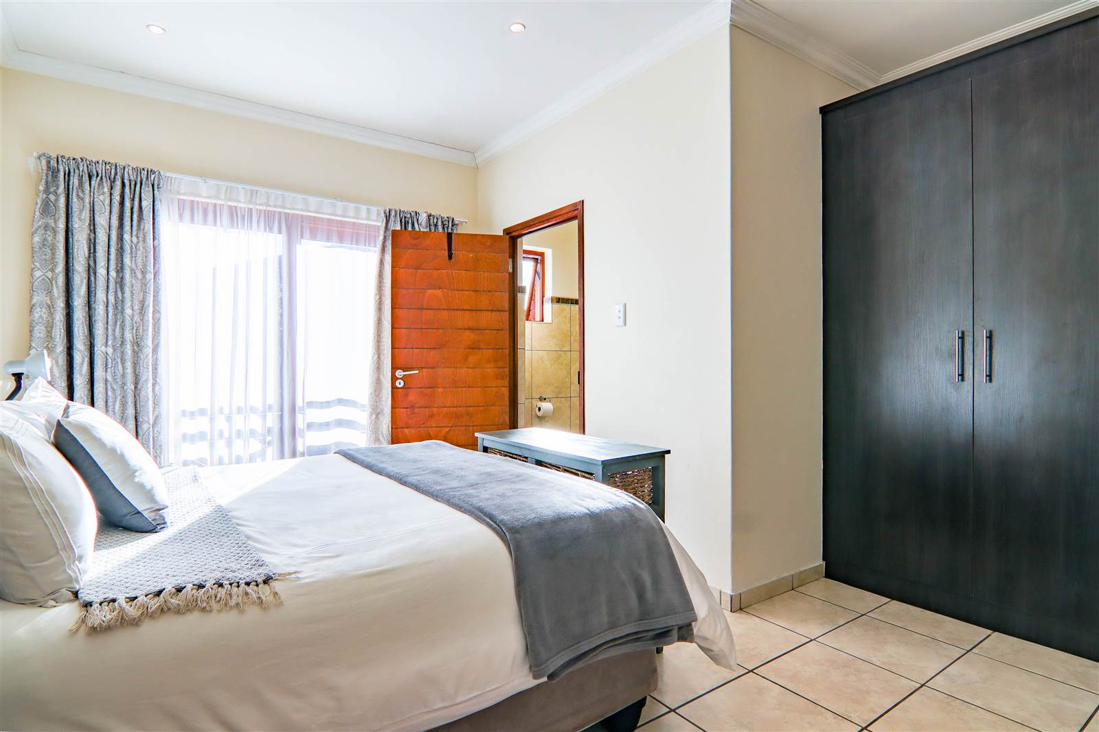 2 Bed House in Pretorius Park photo number 14