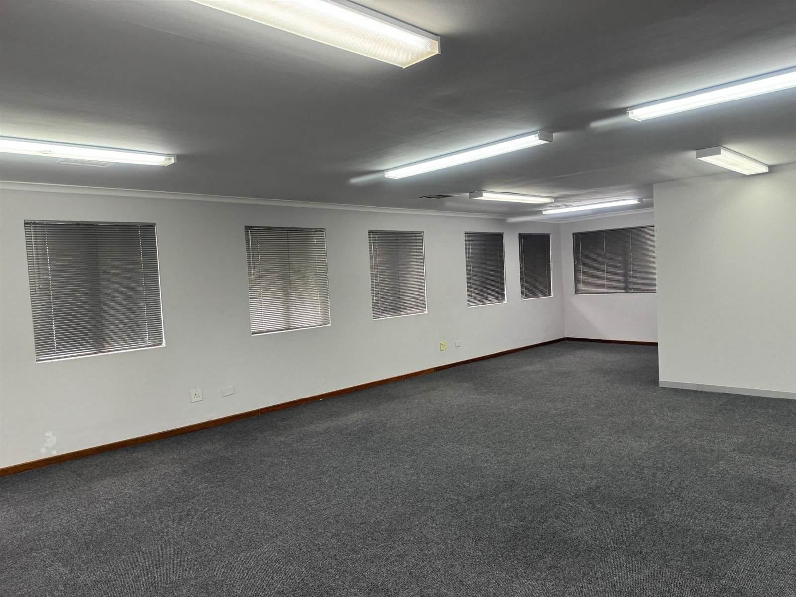 150  m² Commercial space in Hillcrest Central photo number 7