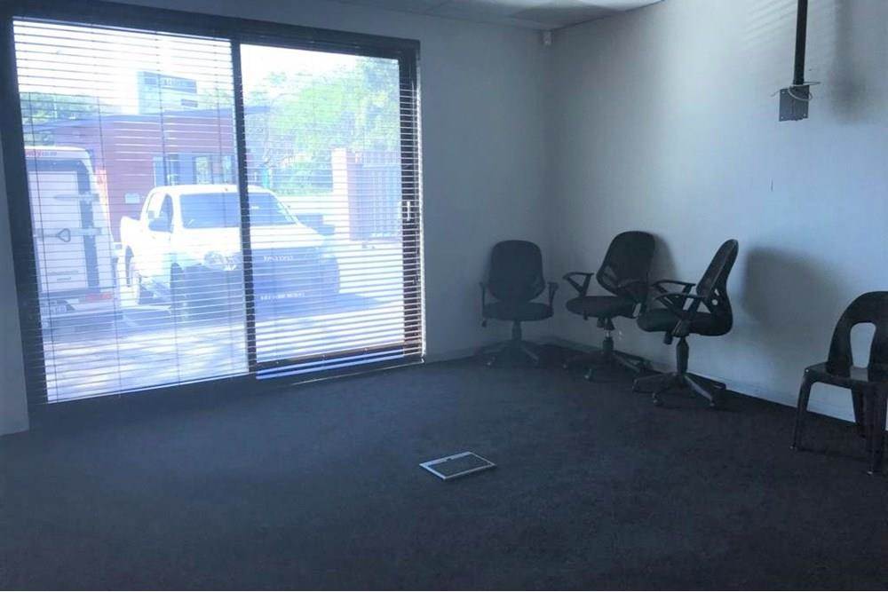 395  m² Commercial space in Sunninghill photo number 18