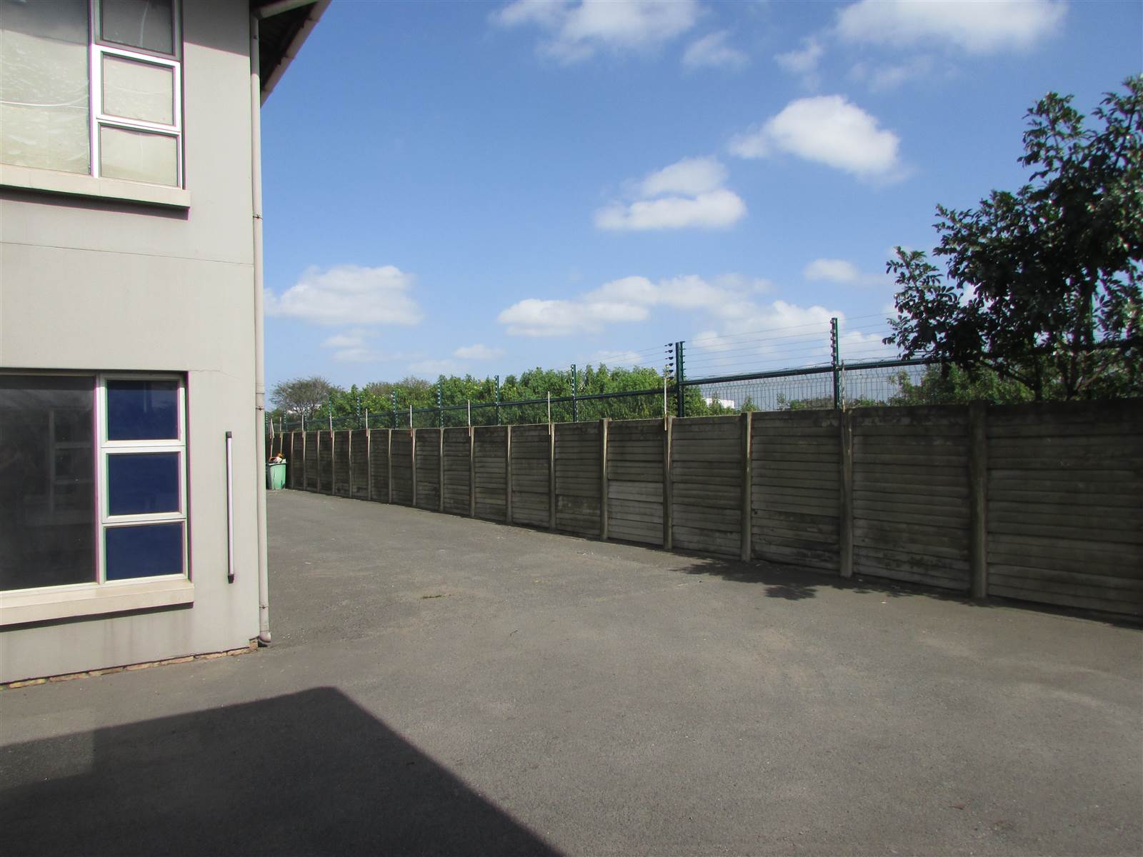 152  m² Industrial space in Alton photo number 3