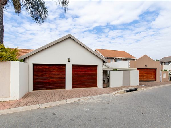 3 Bedroom House 3 Bedroom House