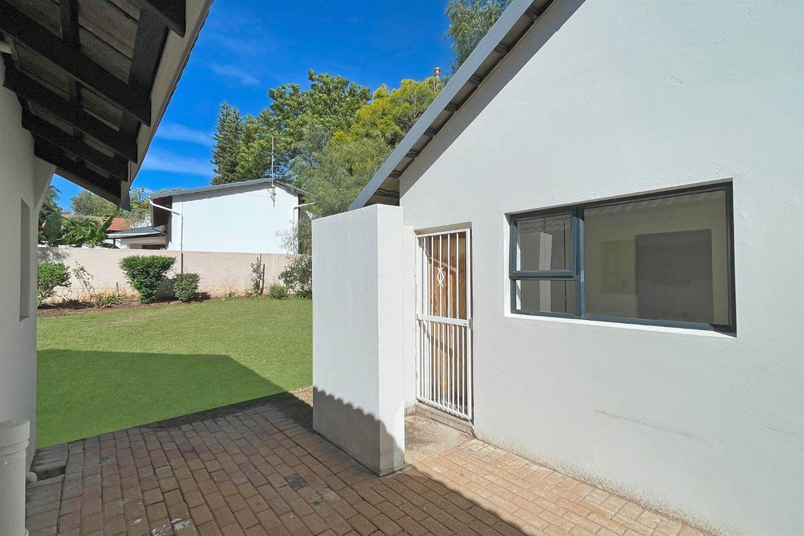 3 Bed House in Fourways photo number 27